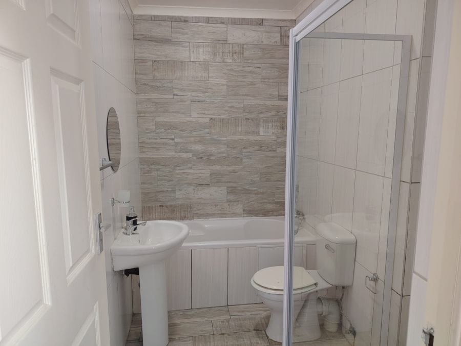 3 Bedroom Property for Sale in Island View Western Cape